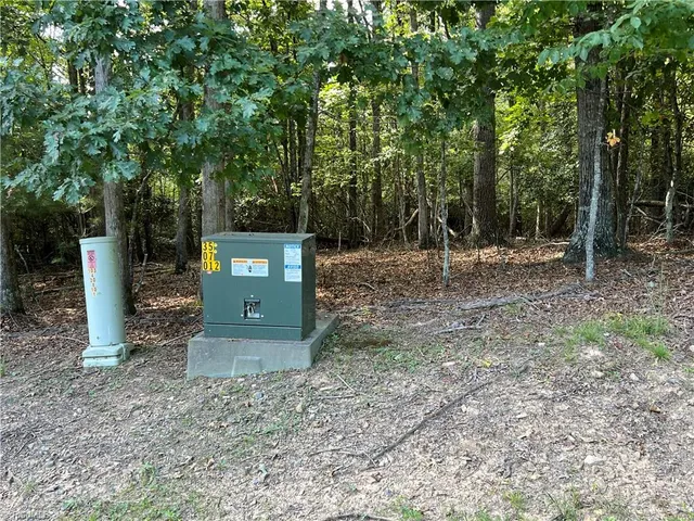 $84,900 | 34 Fox Crest, Laurel Springs, NC 28644