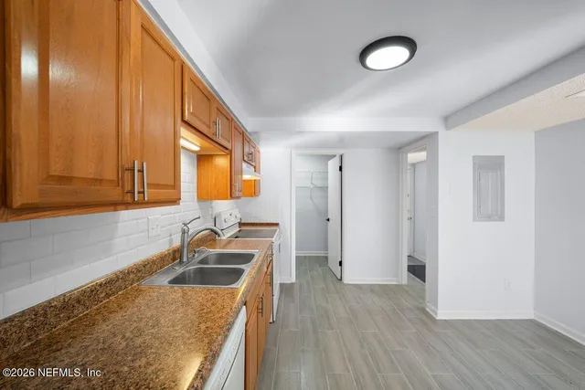 $130,000 | 7100 Cypress Cove Road, Unit 56, Jacksonville, FL 32244