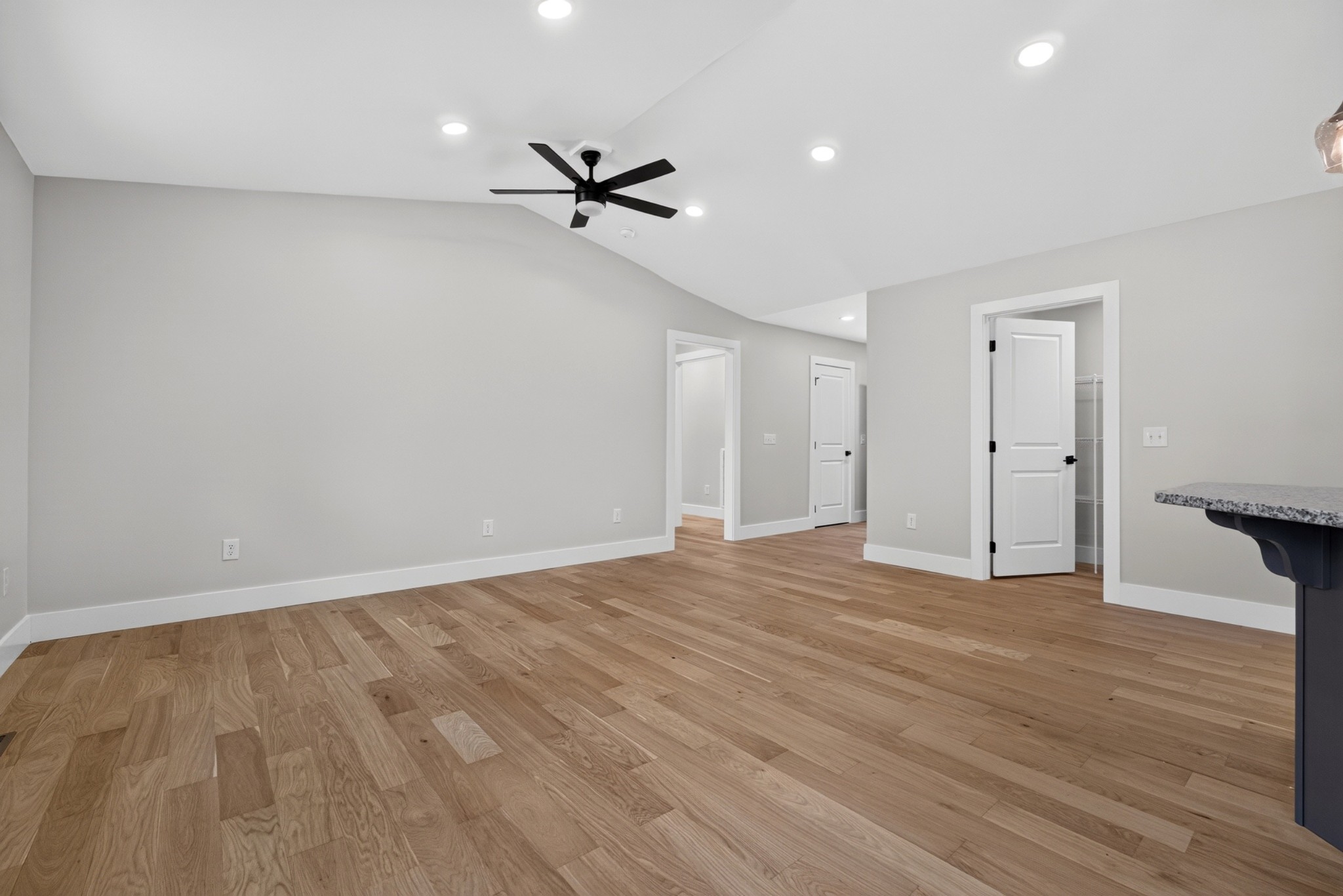 215 James Holman Road Sparta, TN 38583 - Photo 6 of 38