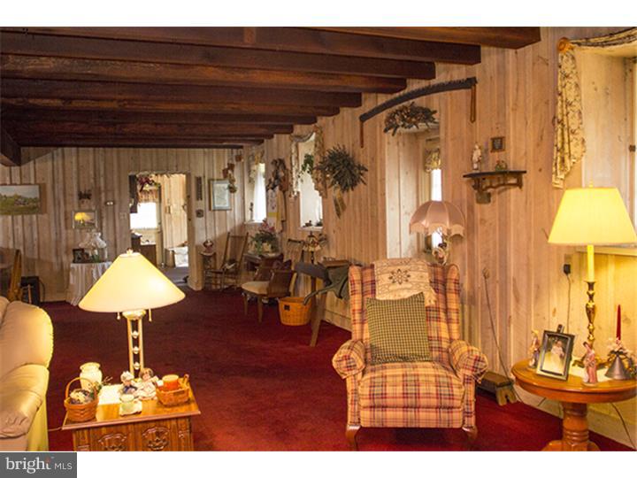4530 Oley Turnpike Road Reading, PA 19606 - Photo 8 of 24 Gallery Image 8