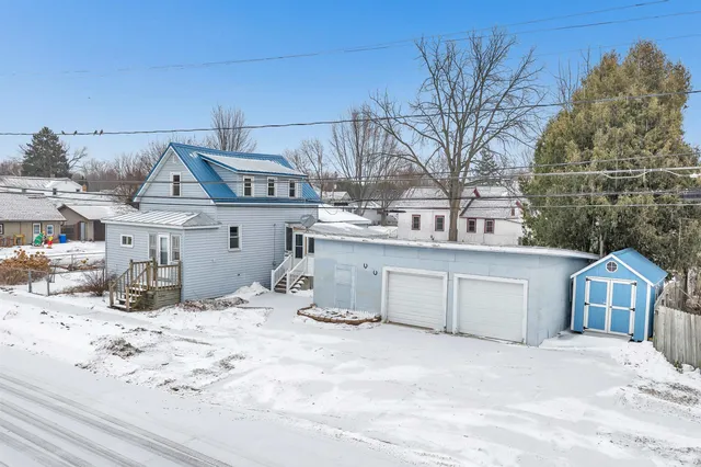 $124,900 | 403 Scherer Avenue, Oconto, WI 54153