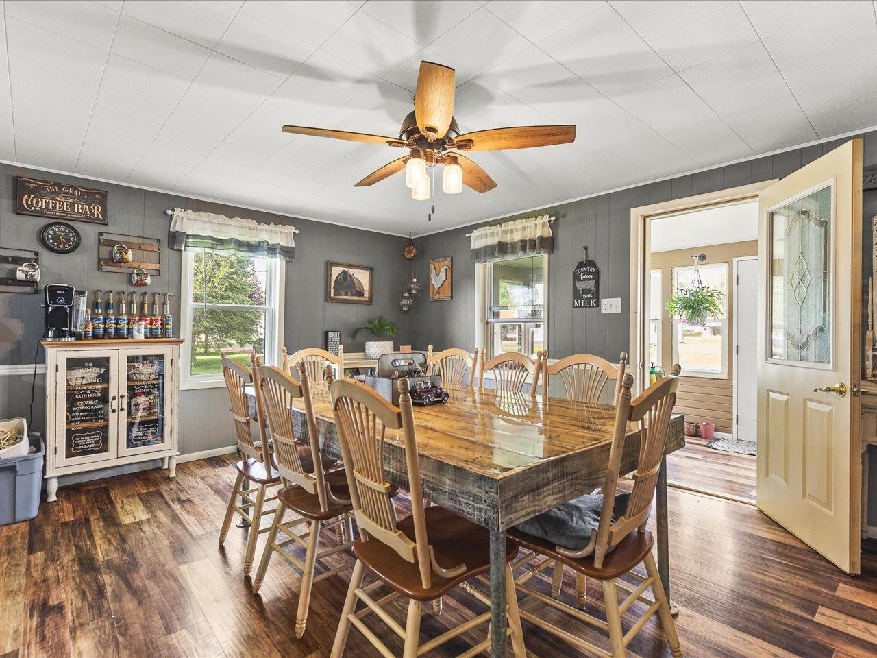 501 South Water Street Warren, IL 61087 - Photo 8 of 46