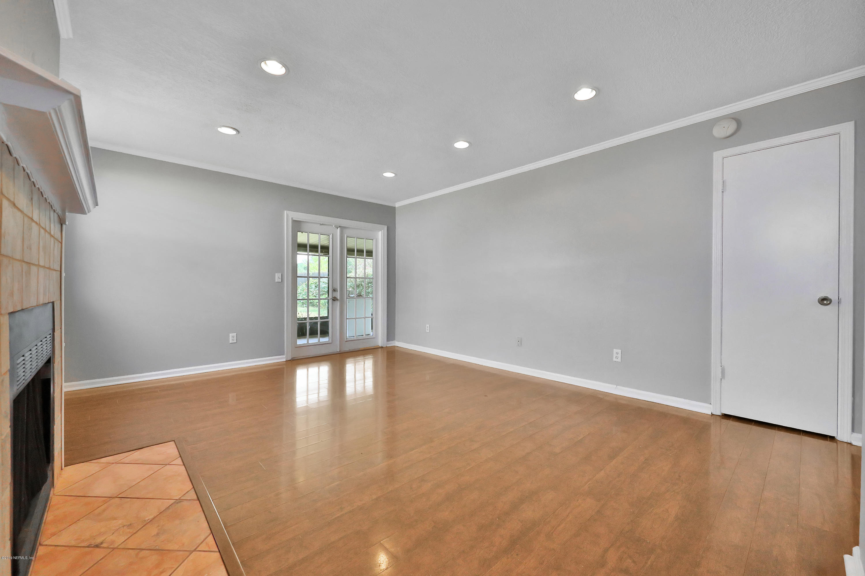 8937 Ivey Road Jacksonville, FL 32216 - Photo 3 of 10 110