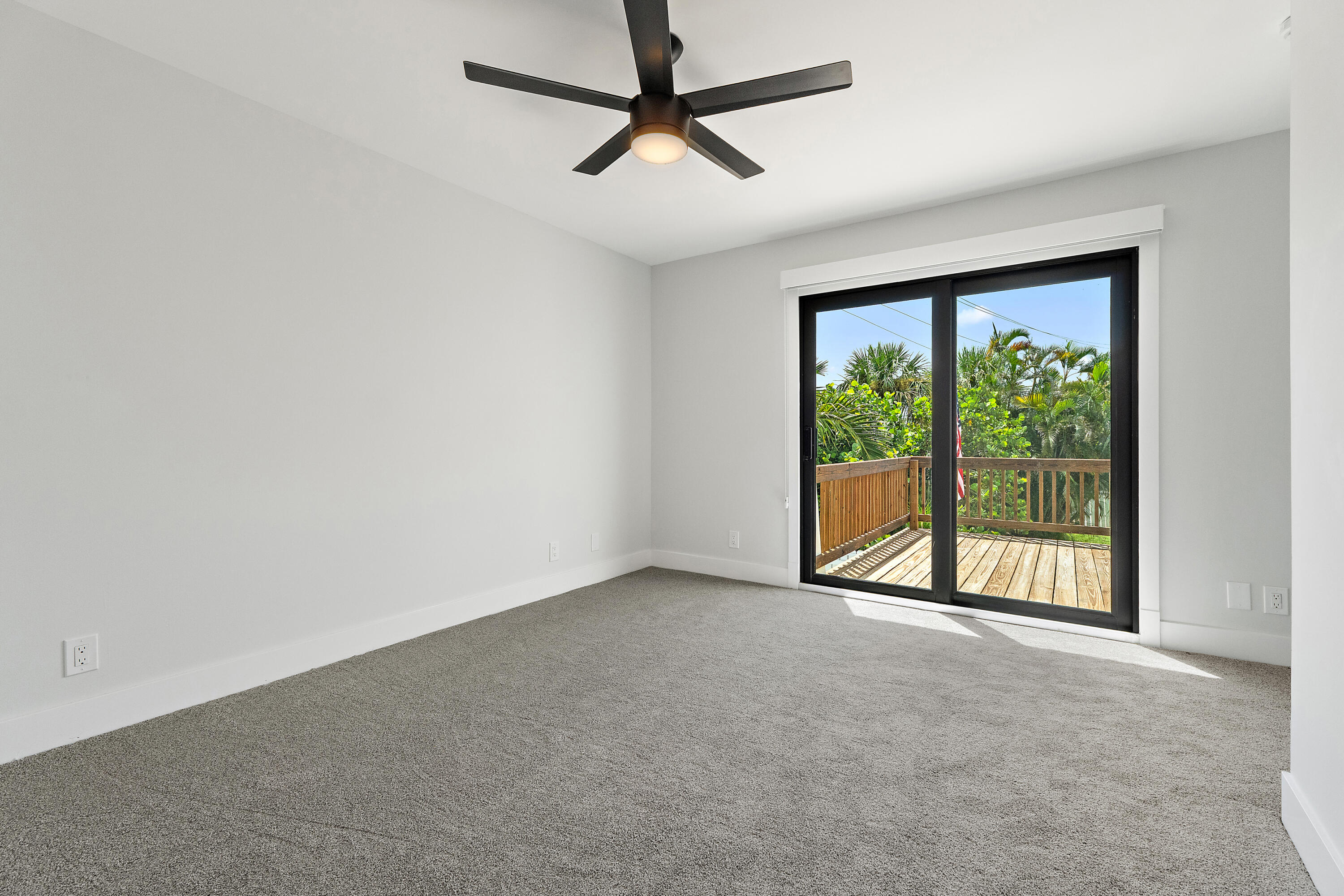 141 East Riverside Drive, Unit 6A Jupiter, FL 33469 - Photo 19 of 41 060-141ERiversideDr-A6-Jupiter-FULL