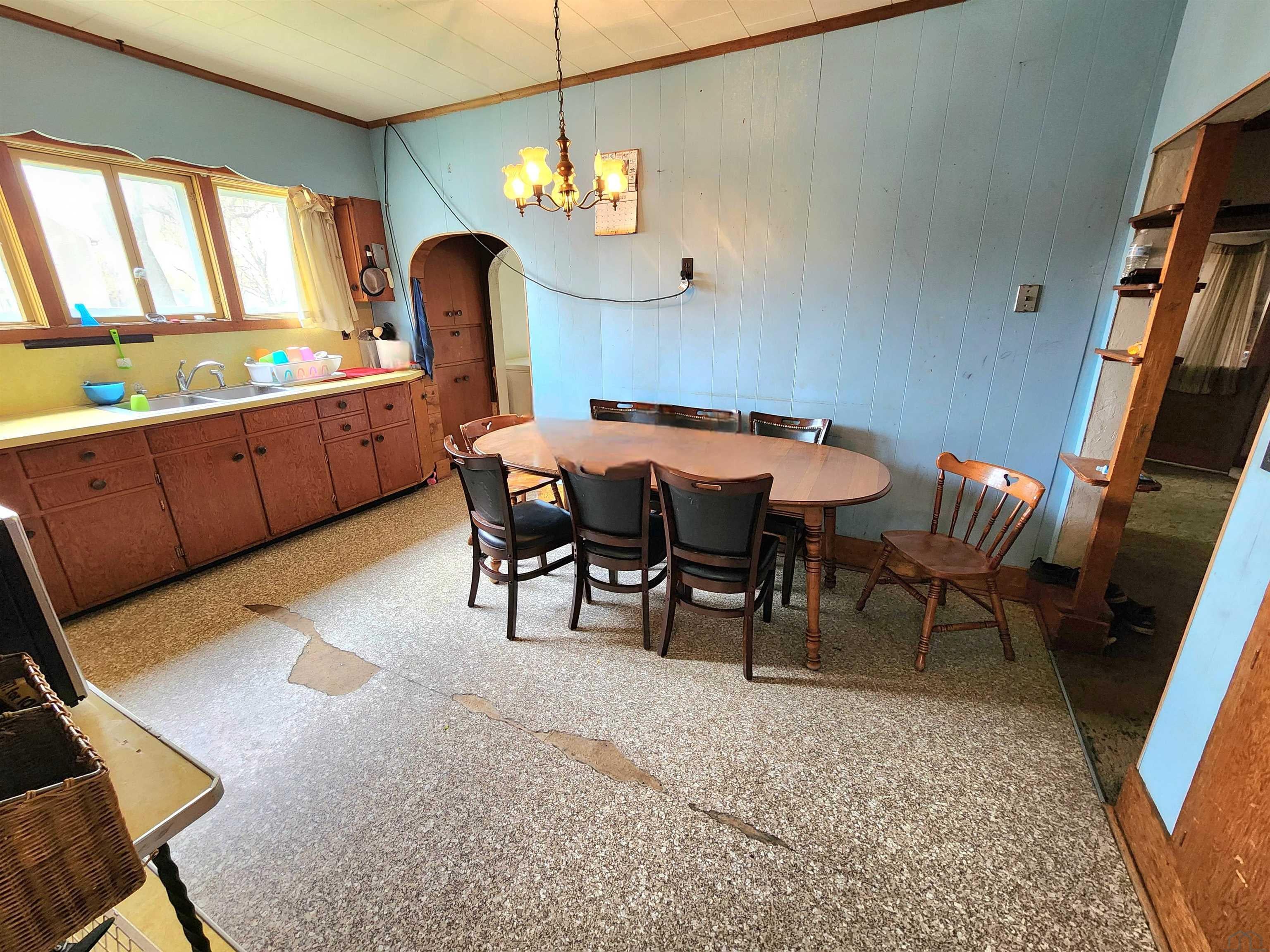 1304 3rd Street Hull, IA 51239 - Photo 8 of 44 Gallery Image 8