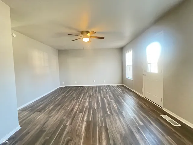 $1,300 | 5225 East 34th Street, Indianapolis, IN 46218