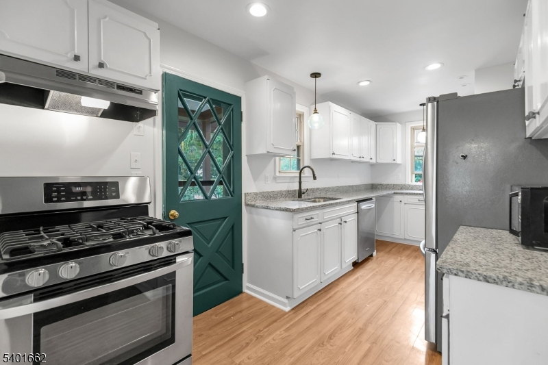 5 Tysley Street Basking Ridge, NJ 07920 - Photo 15 of 40