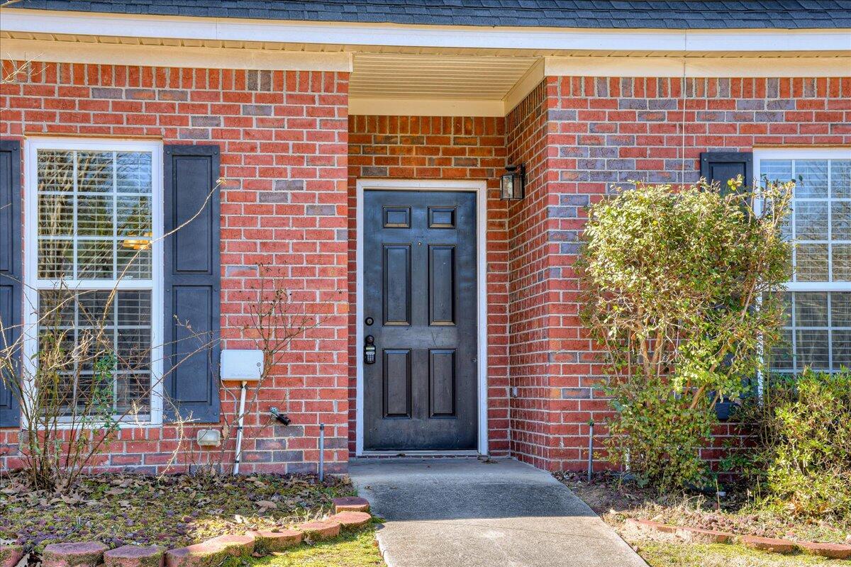 358 Bowen Falls Grovetown, GA 30813 - Photo 4 of 33 04-104