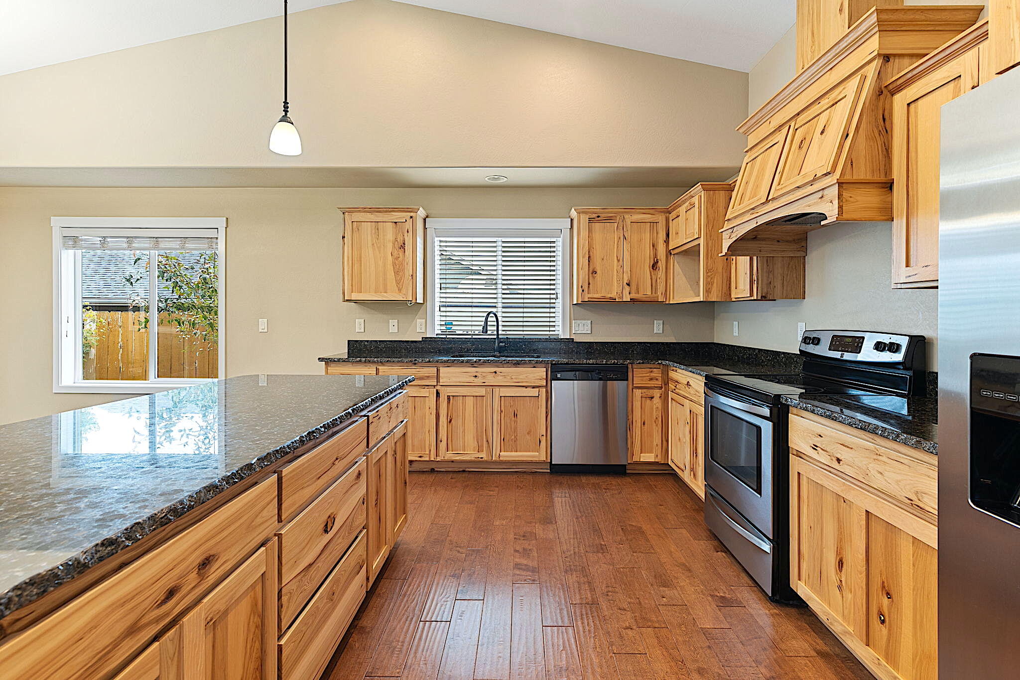 1433 Northeast Quail Crossing Road Grants Pass, OR 97526 - Photo 13 of 32 10-web-or-mls-1433-ne-quail-crossing-rd