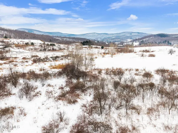$49,995 | 125 Farmers Inn Road, Hoosick, NY 12090