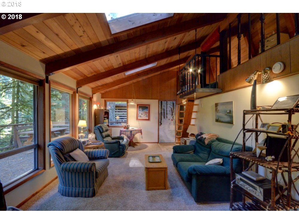 28504 Road 12 Rhododendron, OR 97049 - Photo 4 of 24 Gallery Image 4