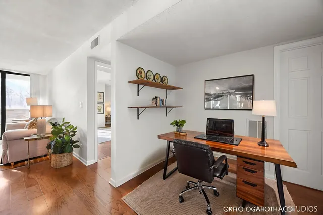 $275,000 | 509 Aurora Avenue, Unit 120, Naperville, IL 60540