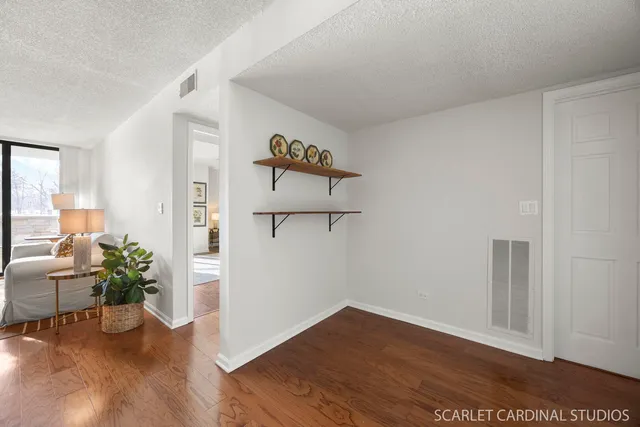 $275,000 | 509 Aurora Avenue, Unit 120, Naperville, IL 60540