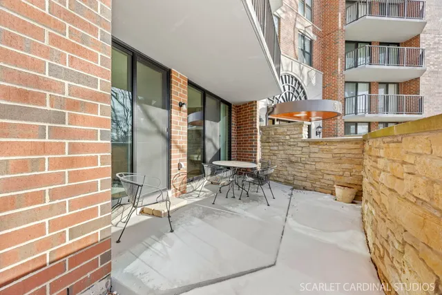 $275,000 | 509 Aurora Avenue, Unit 120, Naperville, IL 60540