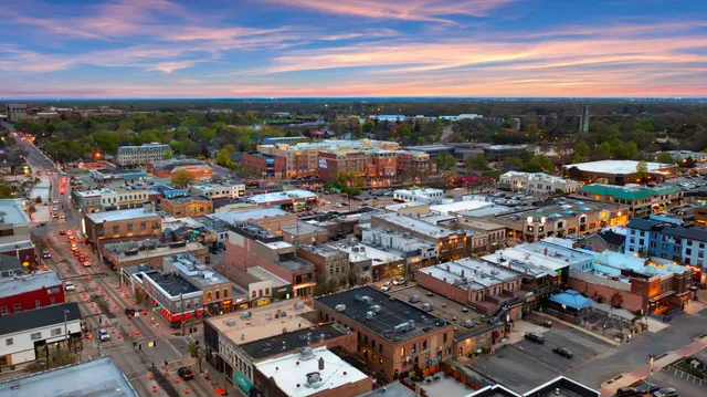 $275,000 | 509 Aurora Avenue, Unit 120, Naperville, IL 60540