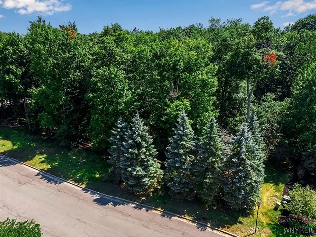 $279,900 | 173 Rockhaven Drive, Clarence, NY 14031