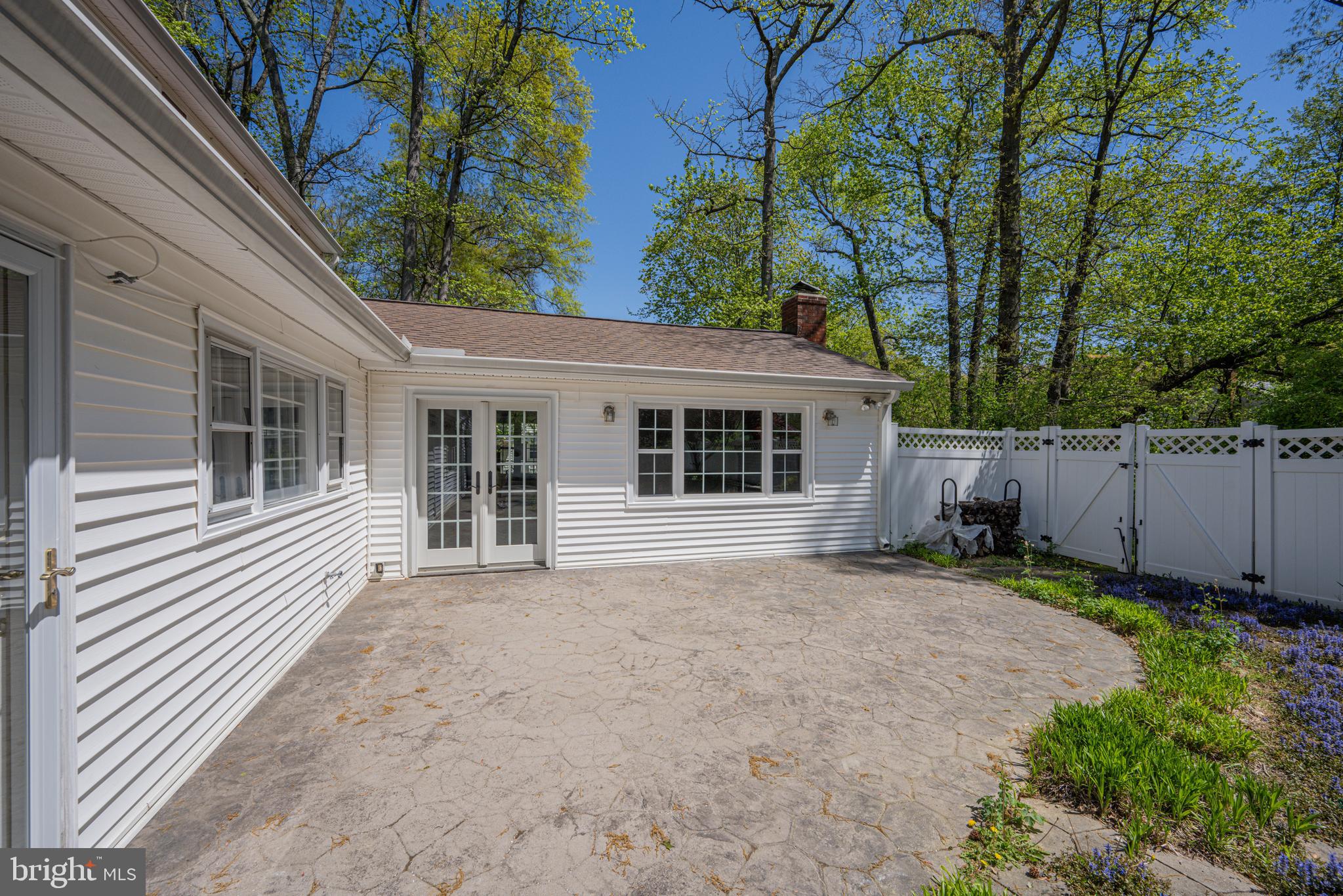 12403 Cedarbrook Lane Laurel, MD 20708 - Photo 44 of 59 Back Patio