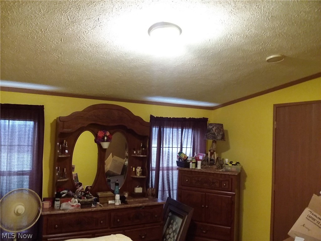2303 Meloy Road Kent, OH 44240 - Photo 8 of 12 Master bedroom will accommodate a king size bed with ease.