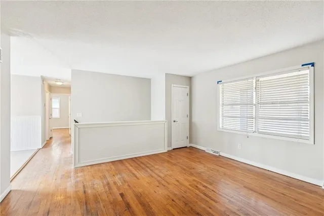 $235,000 | 5601 Northeast San Rafael Drive, Kansas City, MO 64119