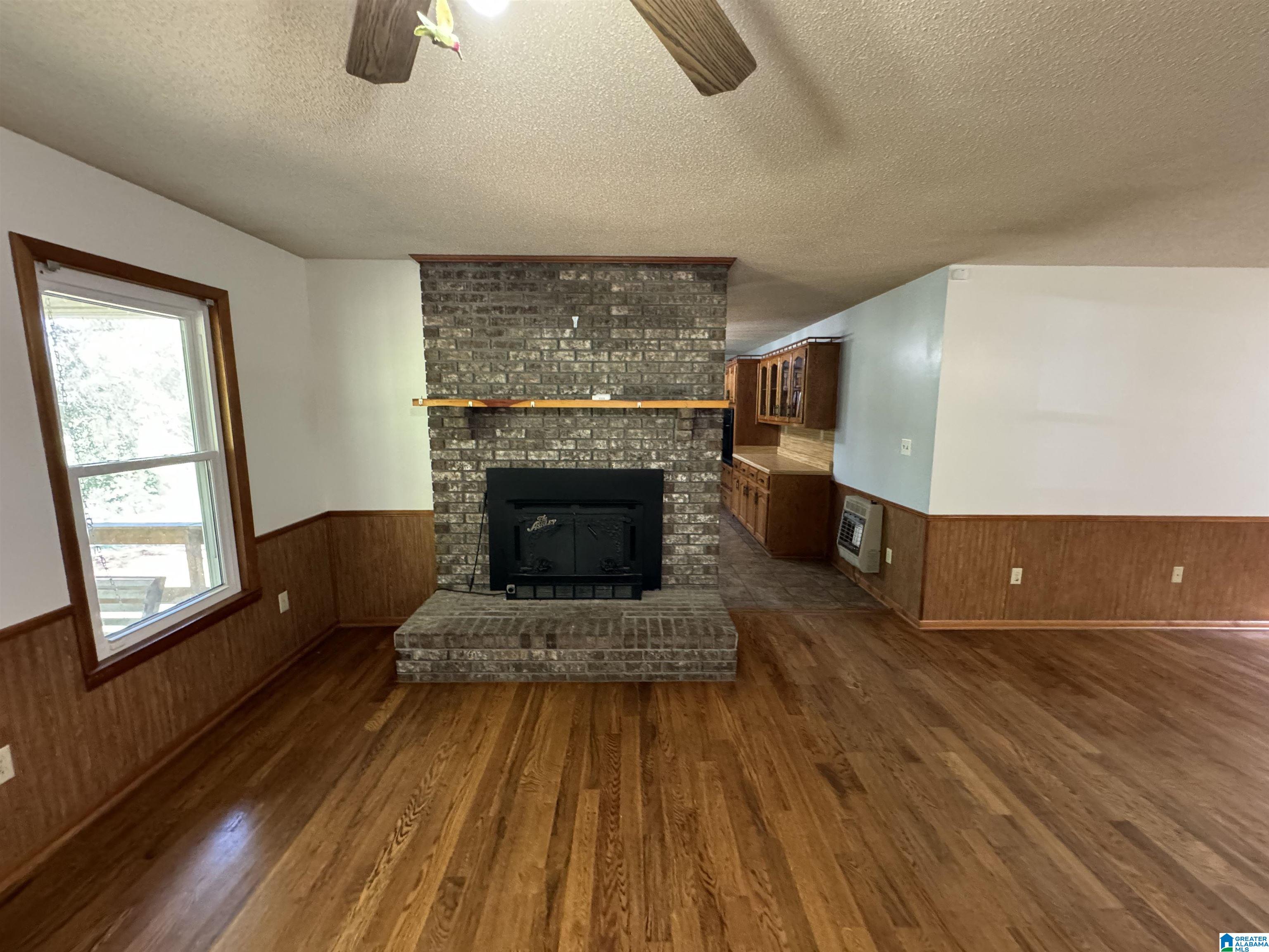 135 Tadlock Drive Cleveland, AL 35049 - Photo 2 of 49