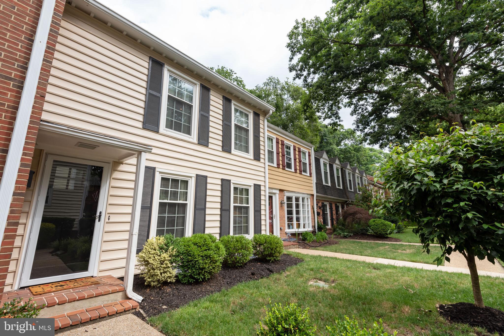 1620 Dryden Way Crofton, MD 21114 - Photo 2 of 33
