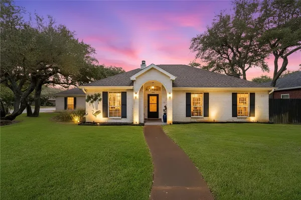 $389,000 | 602 Bent Tree Street, Rockport, TX 78382