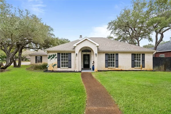 $389,000 | 602 Bent Tree Street, Rockport, TX 78382