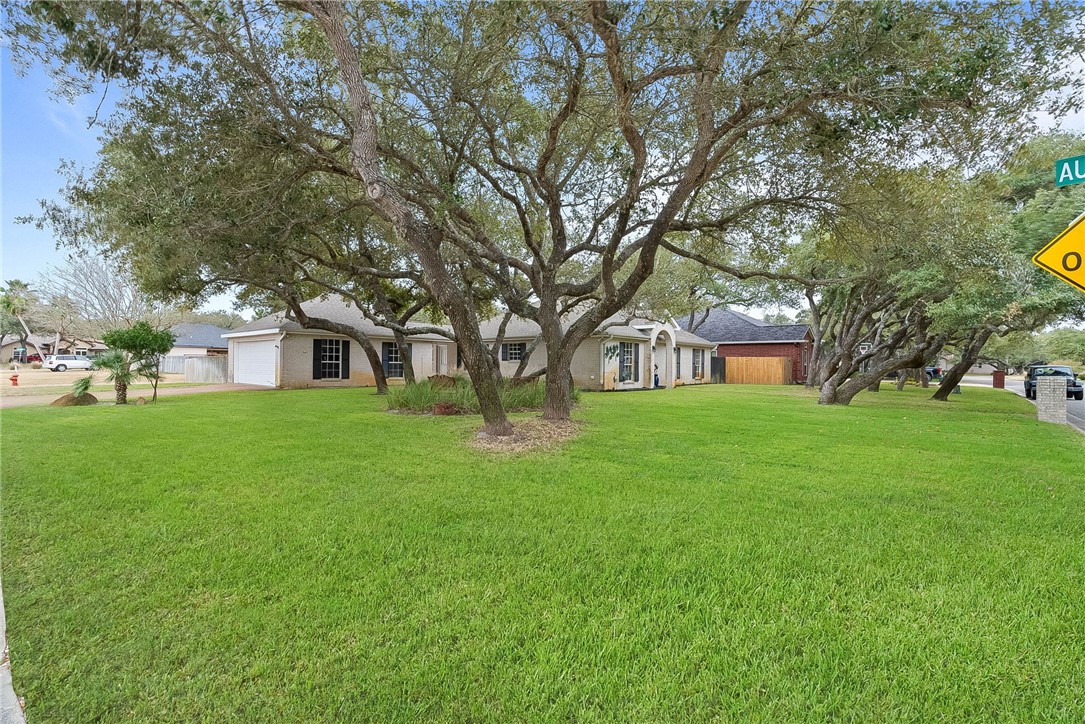 602 Bent Tree Street Rockport, TX 78382 - Photo 25 of 26