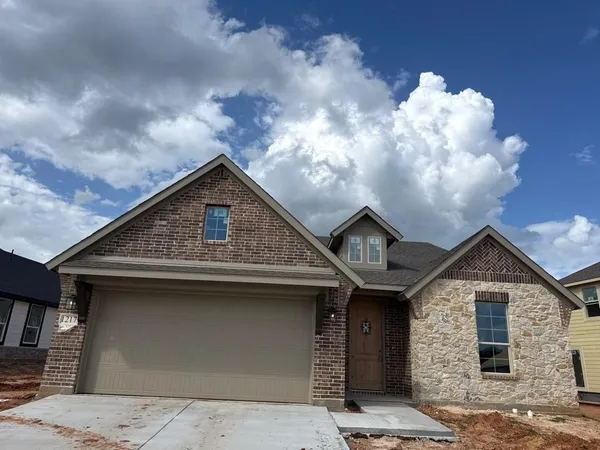 $383,675 | 1217 Colca Drive, Springtown, TX 76082