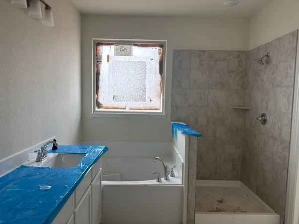 $383,675 | 1217 Colca Drive, Springtown, TX 76082