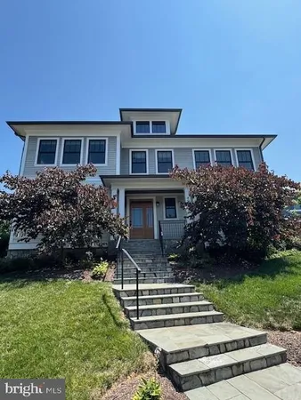 $7,500 | 497 North Abingdon Street, Arlington, VA 22203