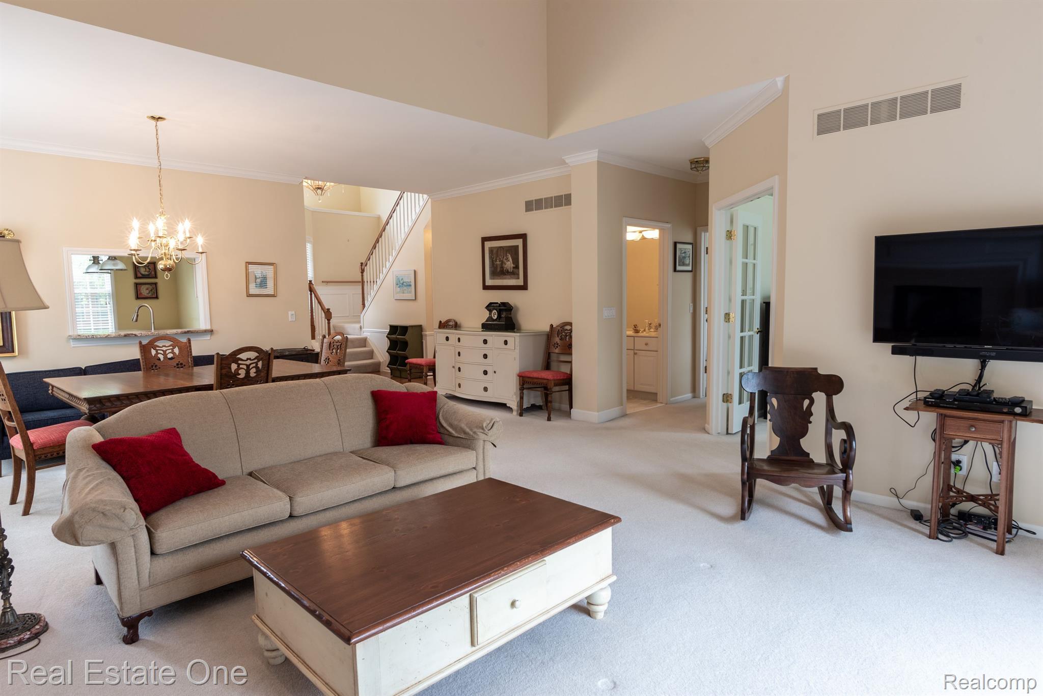 1941 Dunham Drive Rochester, MI 48306 - Photo 12 of 21 Gallery Image 12