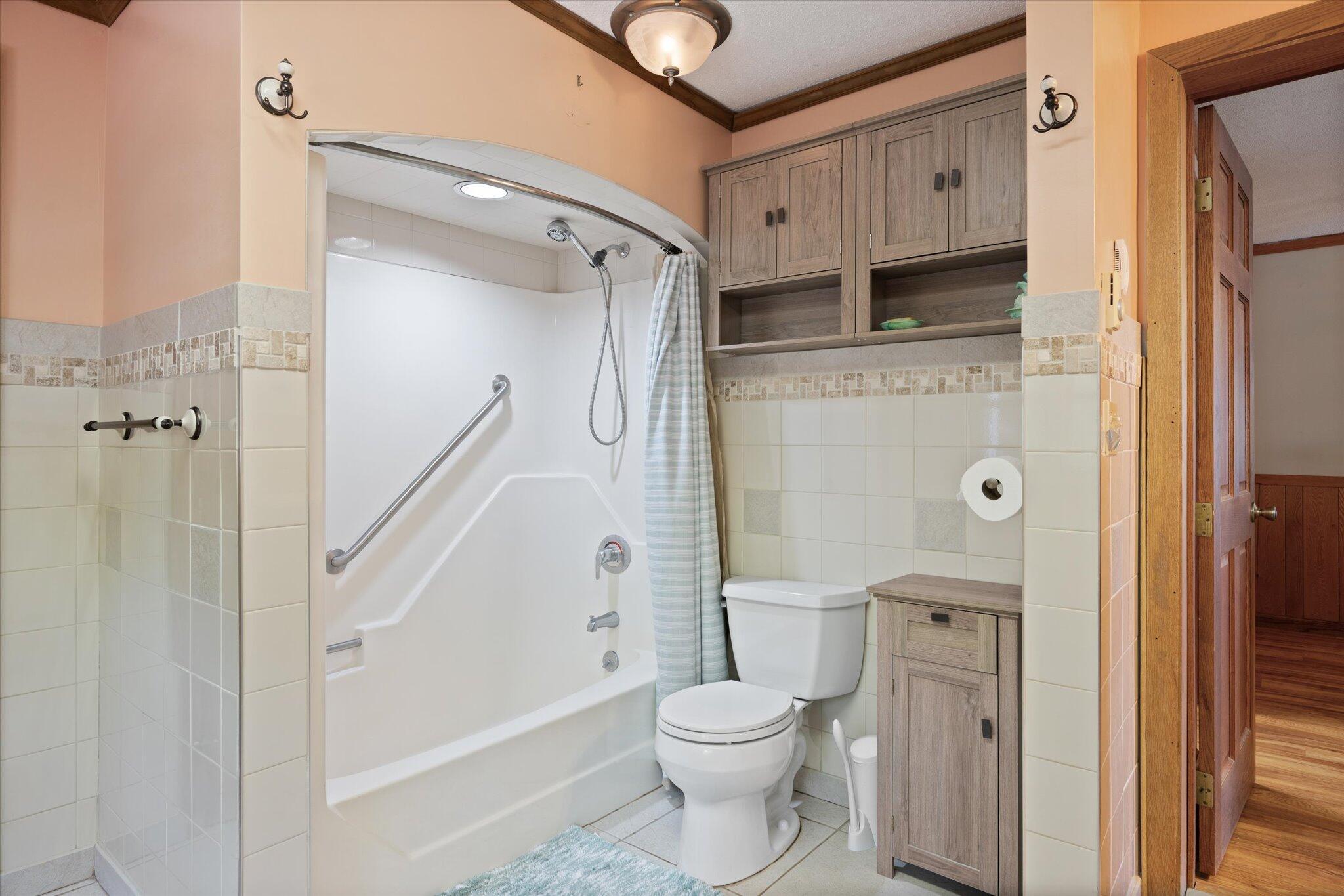 423 Upper Dedham Road Dedham, ME 04429 - Photo 26 of 54 32-Laundry, Bathroom