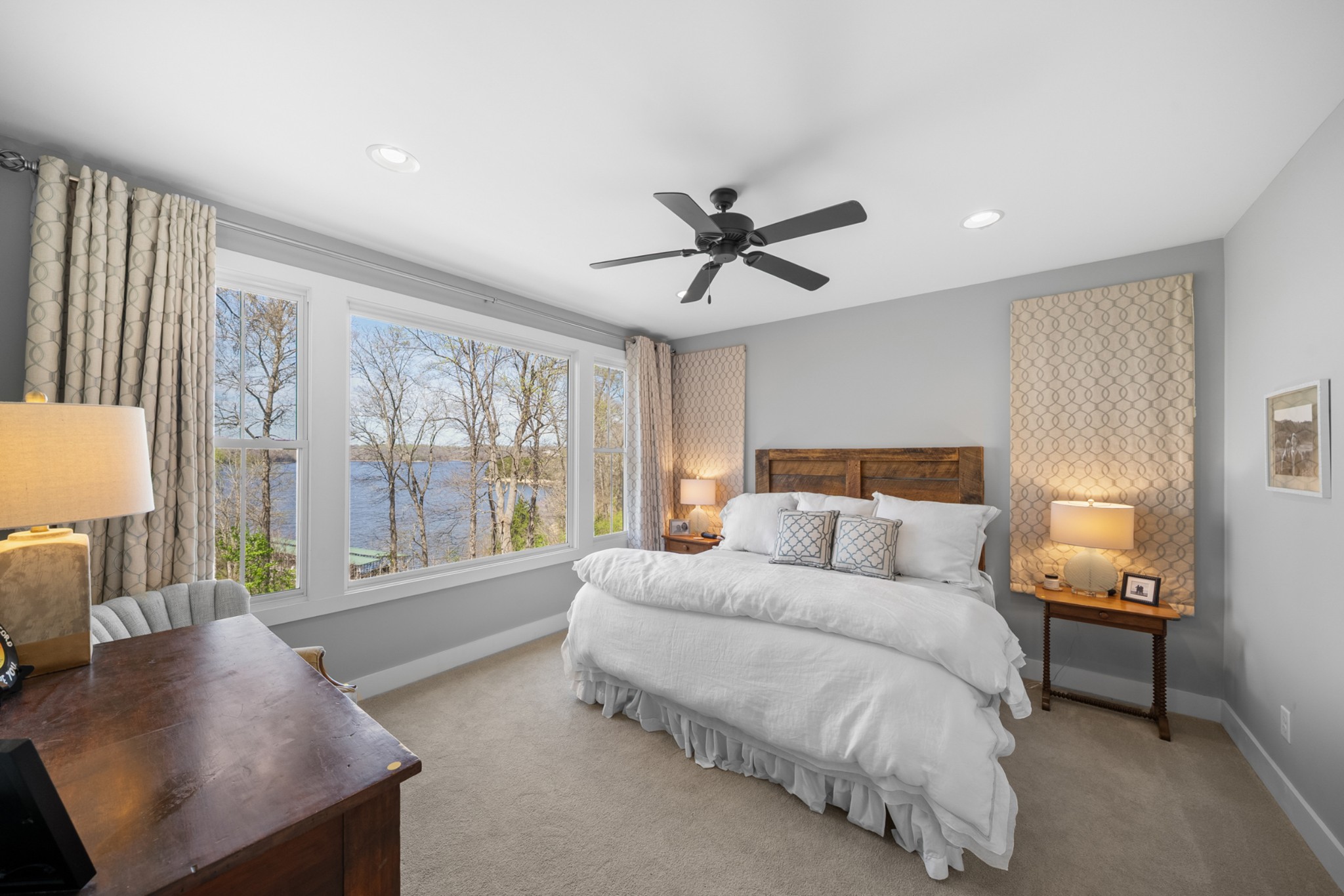 369 Fanning Bend Drive Winchester, TN 37398 - Photo 20 of 54 a bed room with a bed and a couch