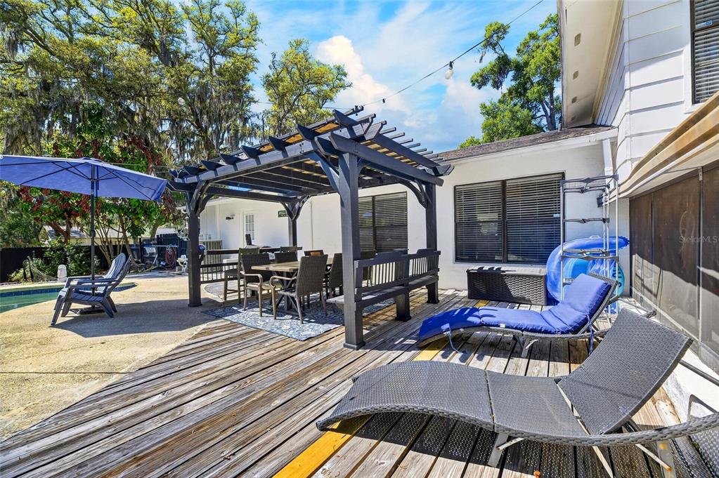 6609 Jennifer Drive Temple Terrace, FL 33617 - Photo 46 of 49 a view of a chairs and tables in the patio