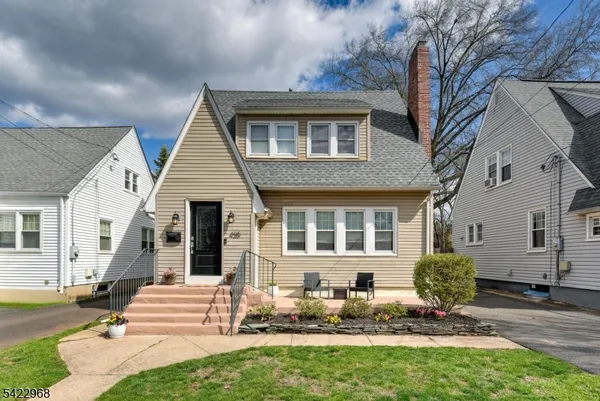 $645,000 | 425 Bartine Street, Somerville, NJ 08876