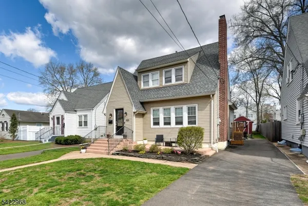 $645,000 | 425 Bartine Street, Somerville, NJ 08876