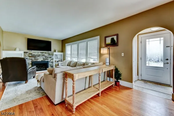 $645,000 | 425 Bartine Street, Somerville, NJ 08876