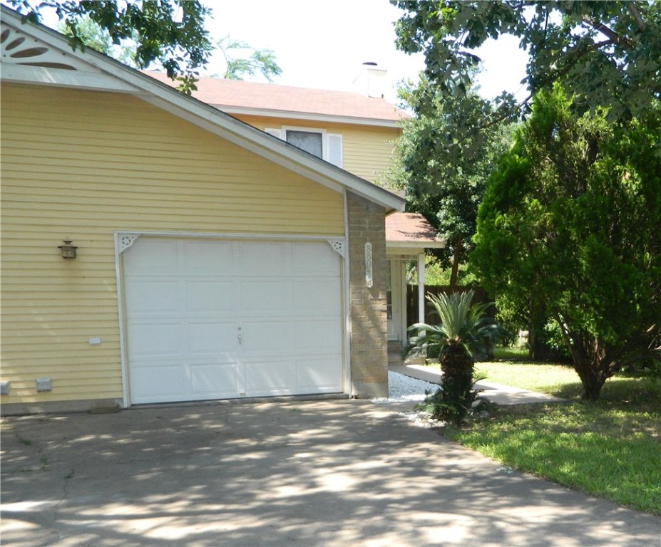 8804 Springmail Circle, Unit A Austin, TX 78729 - Photo 2 of 7