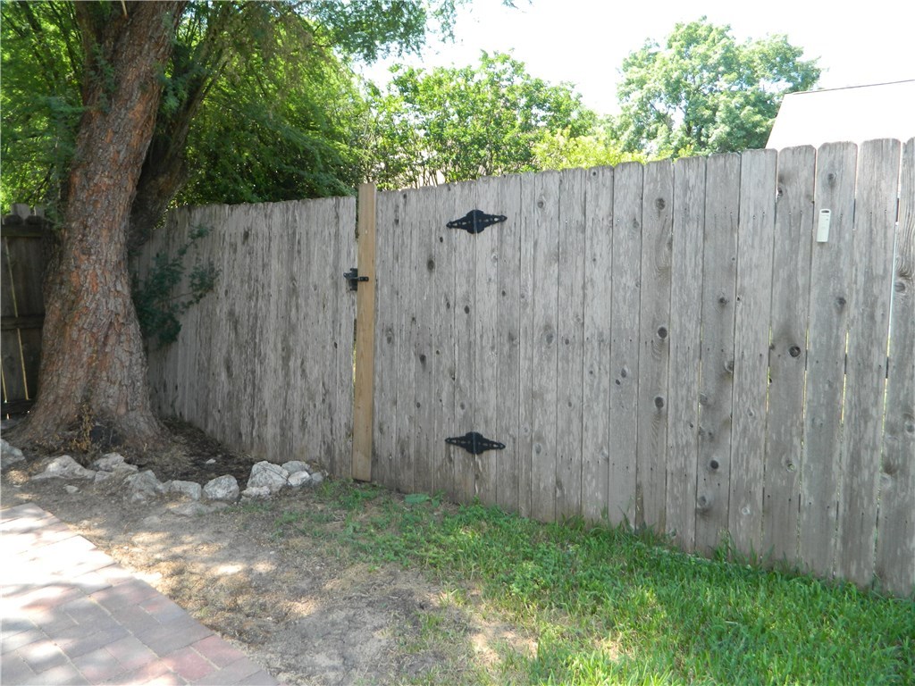 8804 Springmail Circle, Unit A Austin, TX 78729 - Photo 7 of 7