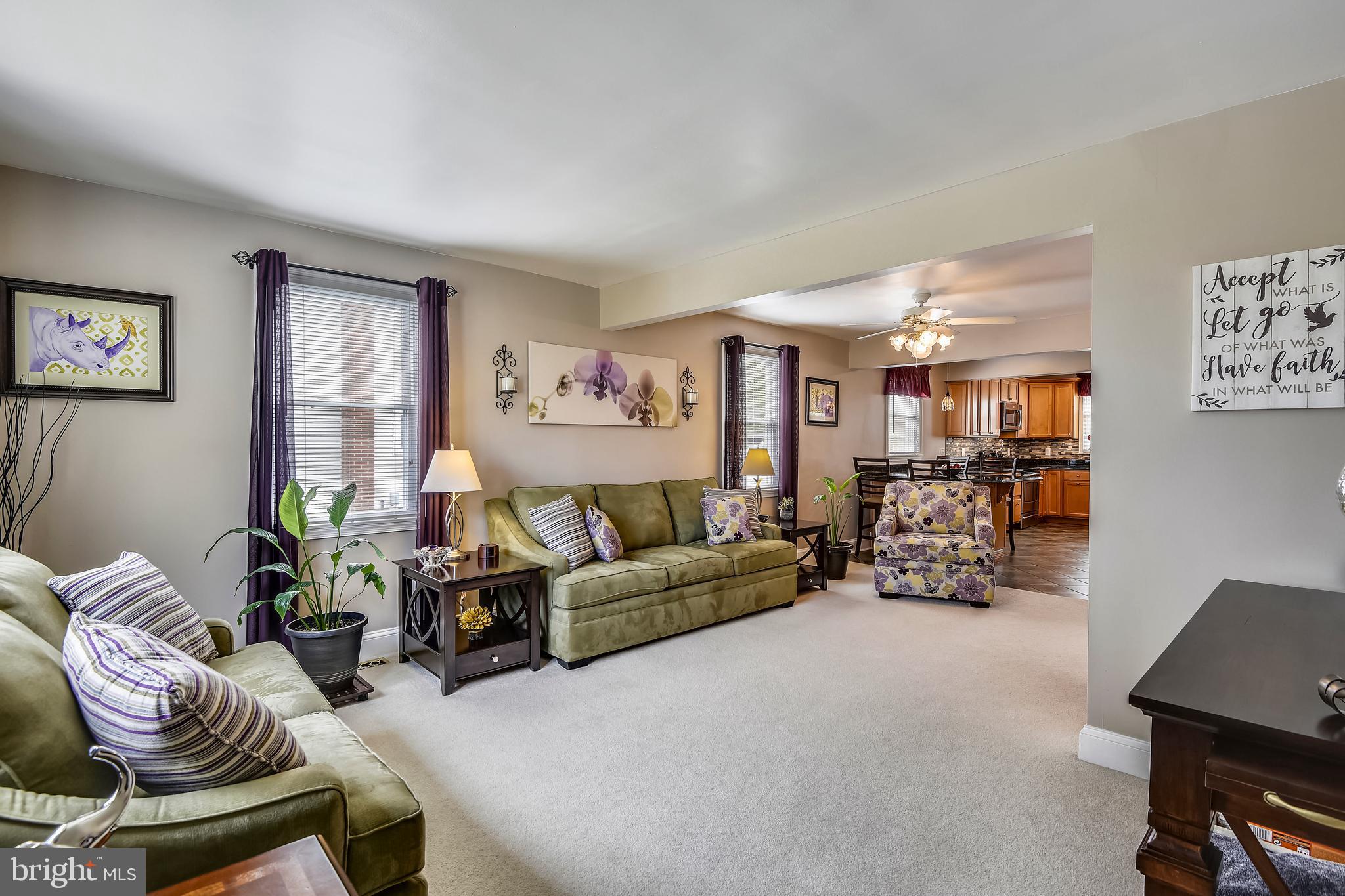 551 Forest View Road Linthicum Heights, MD 21090 - Photo 2 of 37 Nicely sized living room