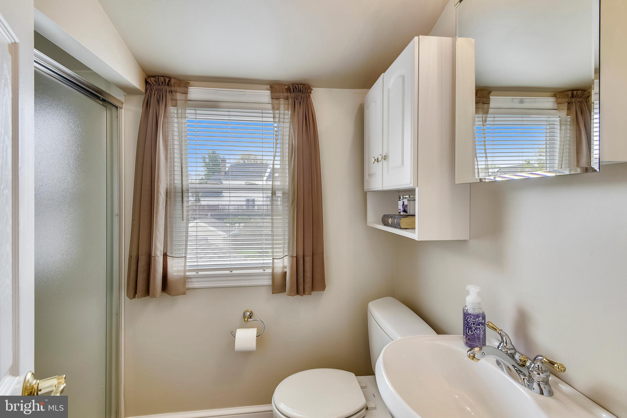 551 Forest View Road Linthicum Heights, MD 21090 - Photo 16 of 37 Remodeled UL Bathroom