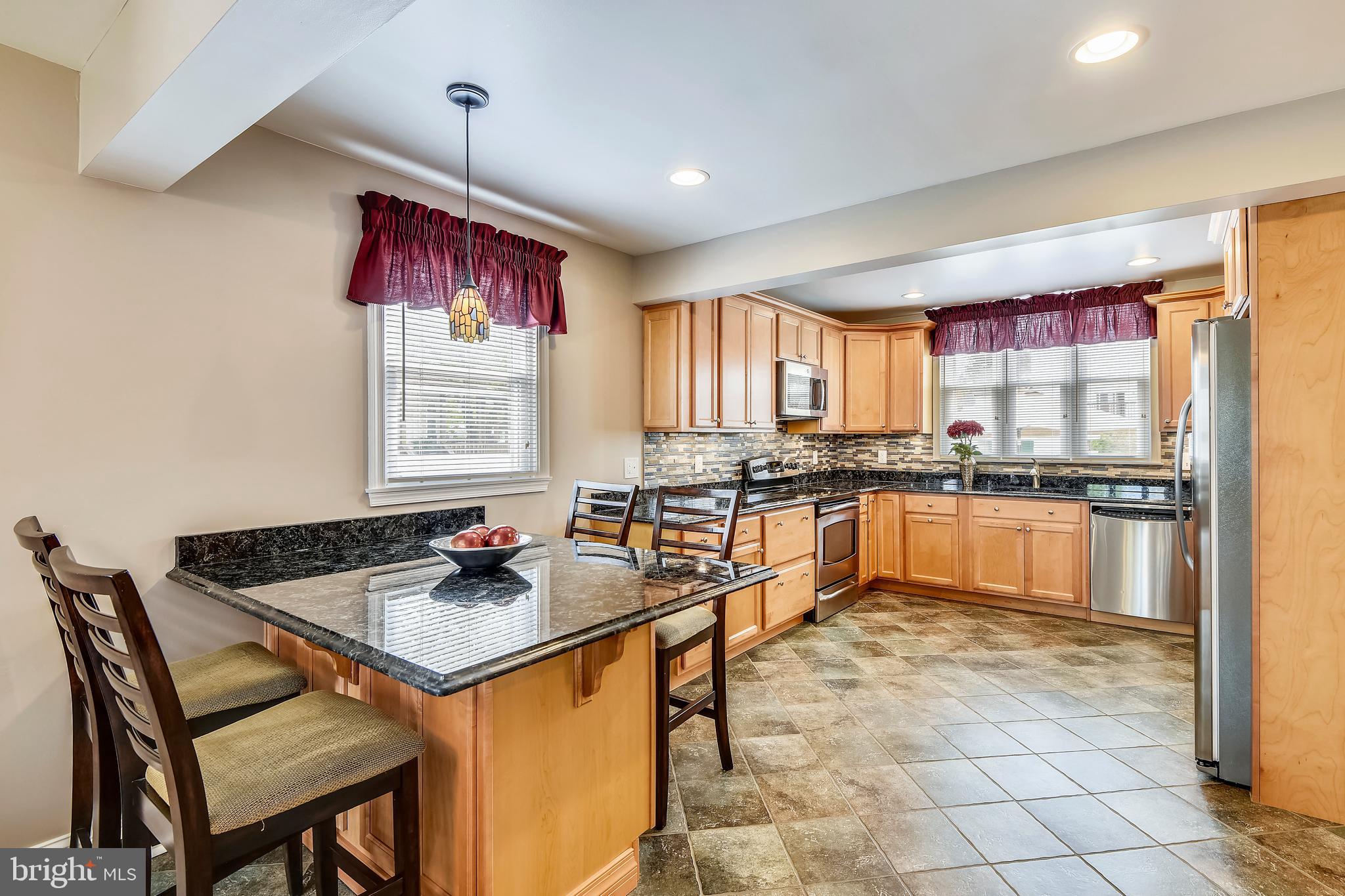 551 Forest View Road Linthicum Heights, MD 21090 - Photo 3 of 37 Breakfast Island