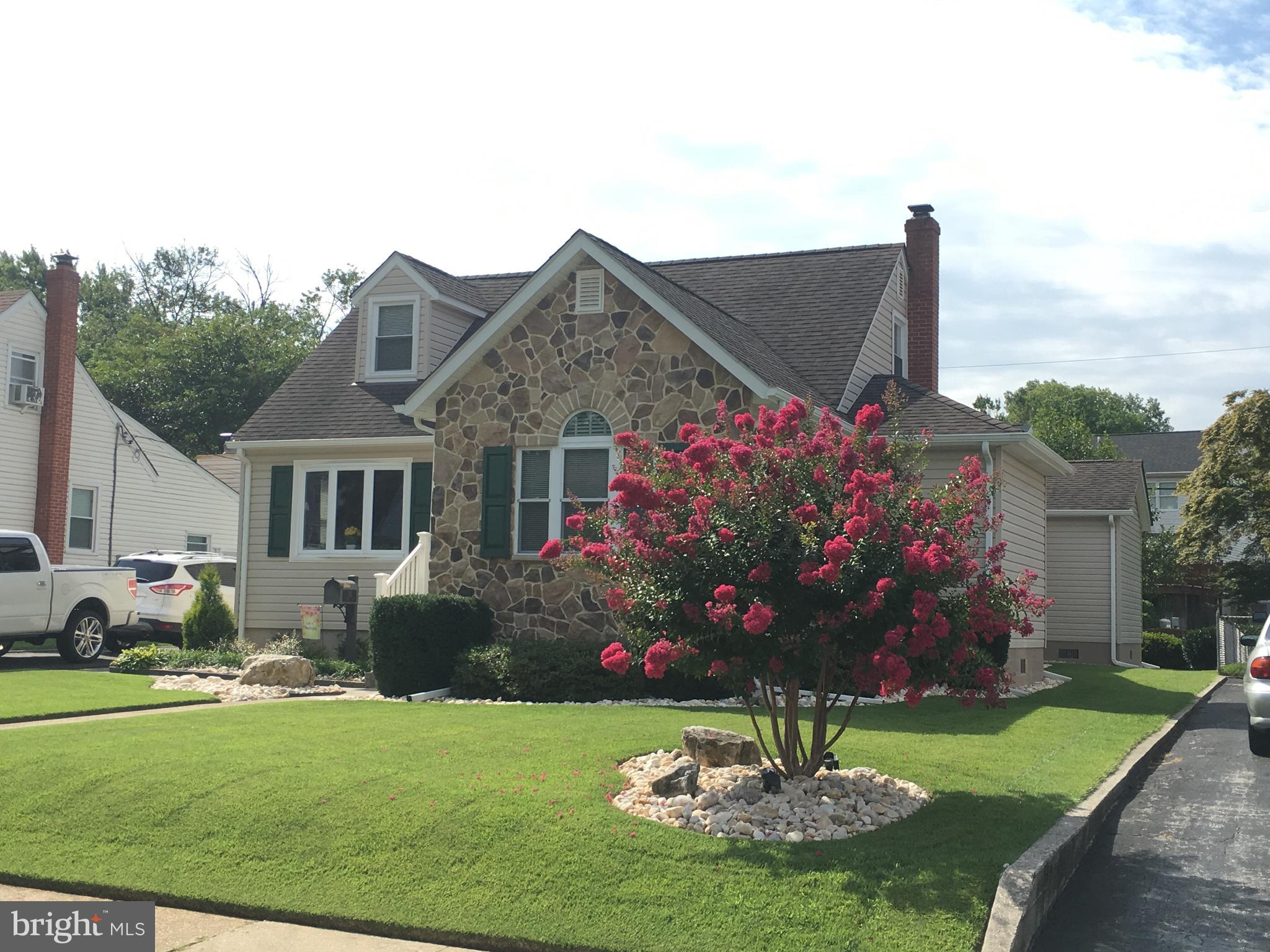 551 Forest View Road Linthicum Heights, MD 21090 - Photo 29 of 37 Beautiful Spring colors
