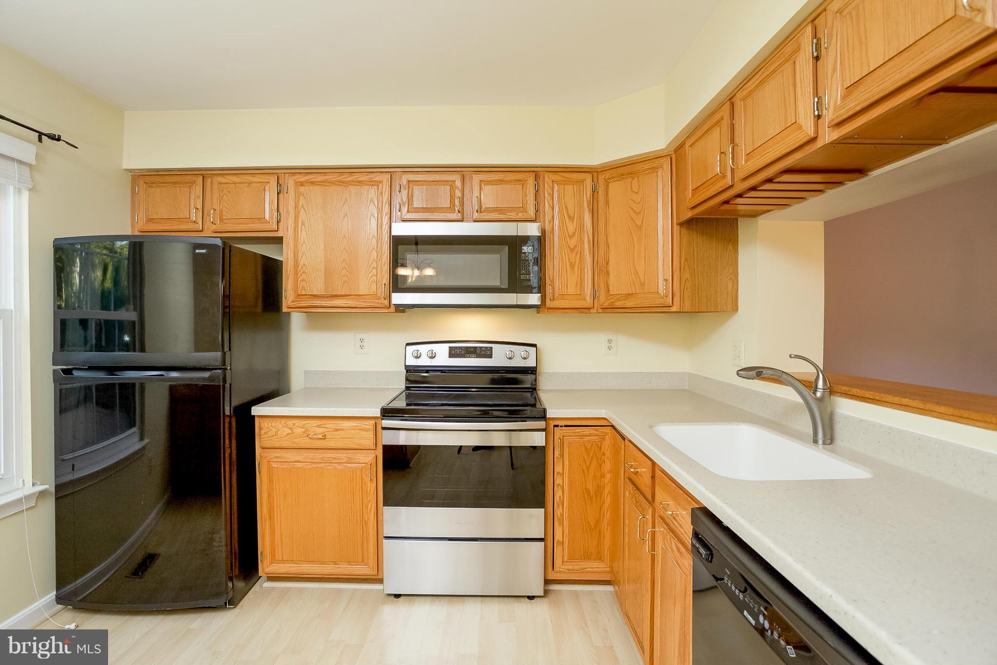 3638 Marcey Creek Road Laurel, MD 20724 - Photo 3 of 13 Kitchen