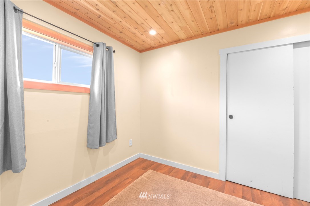 2890 East Badger Road Everson, WA 98247 - Photo 23 of 38 a view of an empty room