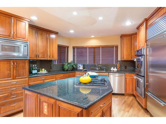 905 Espinosa Road Woodside, CA 94062 - Photo 12 of 25 Gallery Image 12