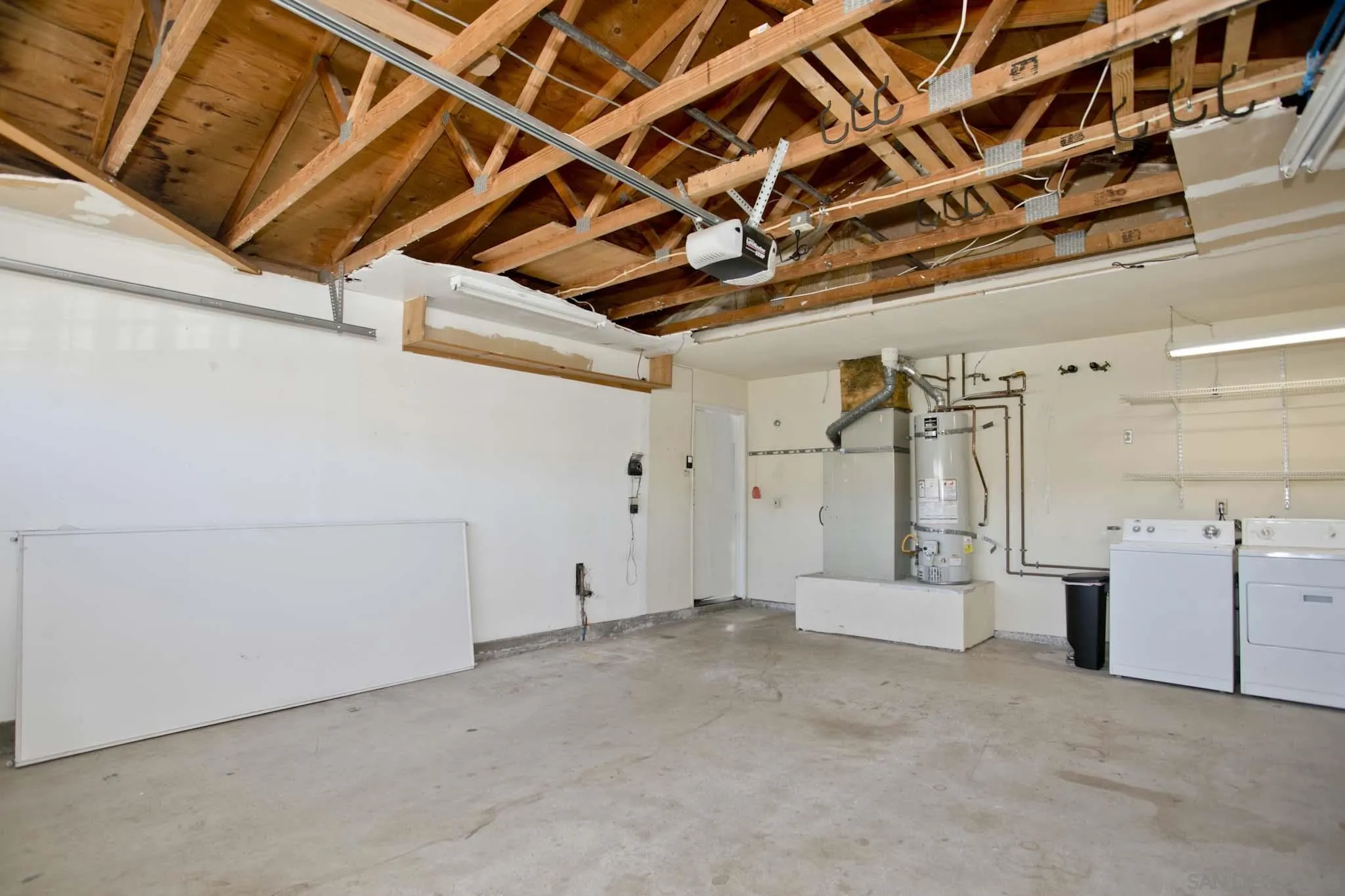 10076 West Glendon Circle Santee, CA 92071 - Photo 35 of 35 a view of a garage room