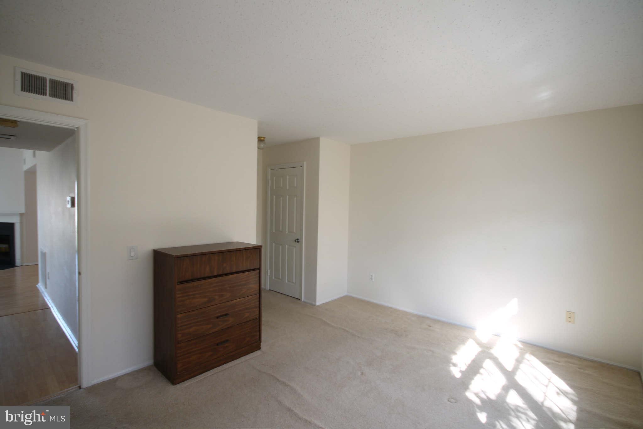 106 Fort Evans Road Southeast, Unit F Leesburg, VA 20175 - Photo 13 of 20 Bedroom (Master)