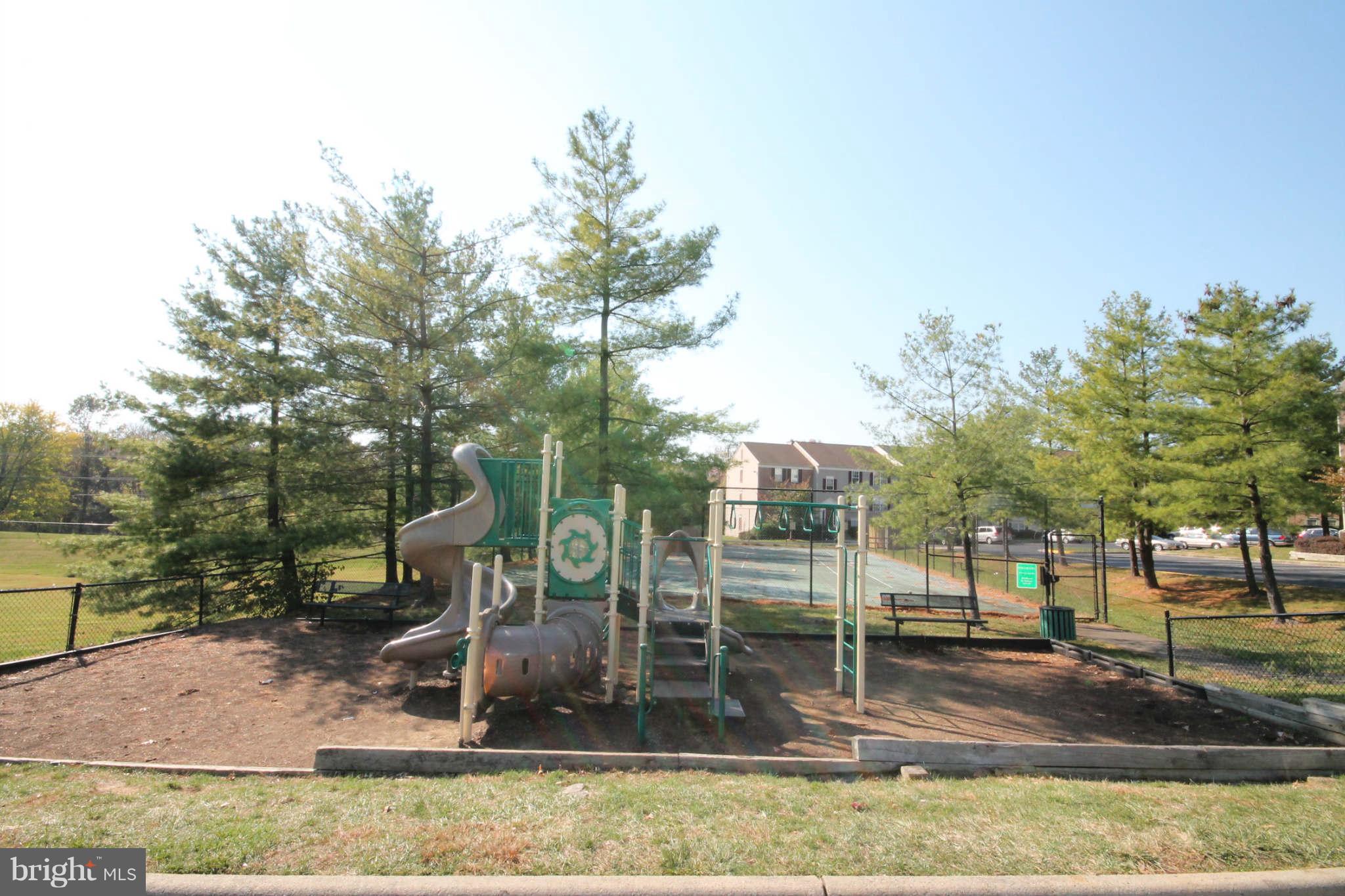 106 Fort Evans Road Southeast, Unit F Leesburg, VA 20175 - Photo 19 of 20 Community